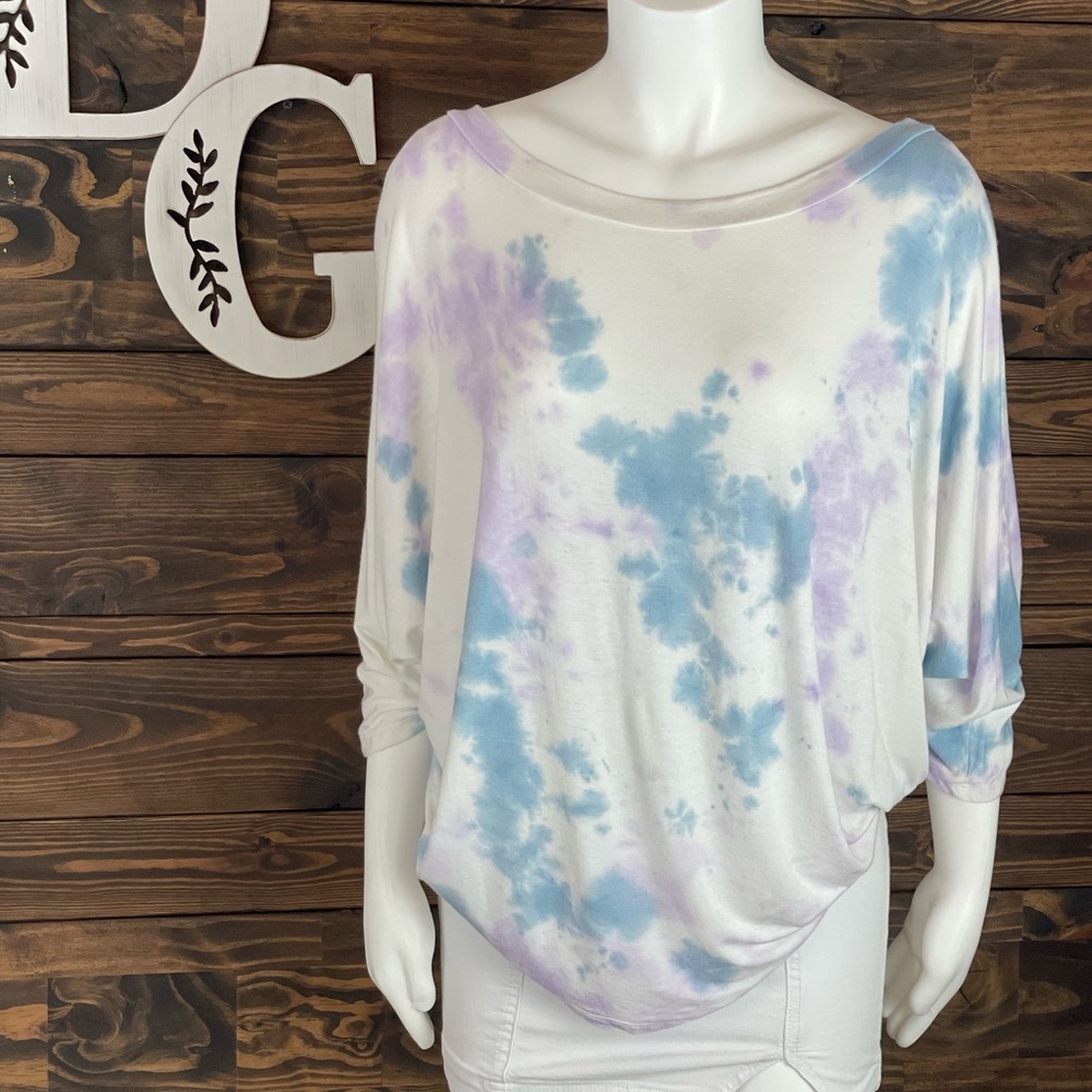 Wide Neck Oversized Dolman‎ Quarter Sleeve Top Tie Dye Design Open Back Top